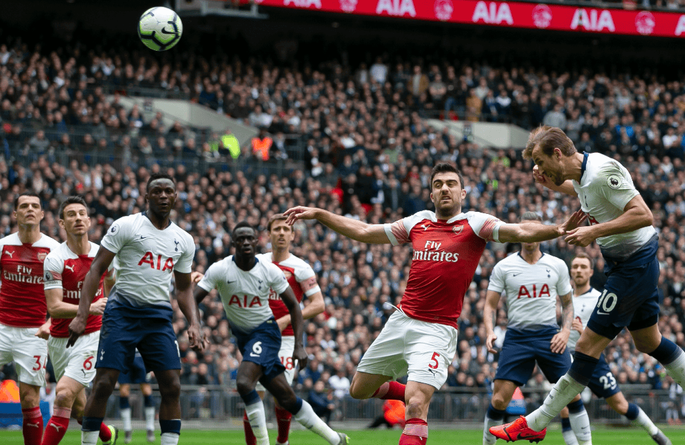 找回状态！伦纳德第三节砍下9分2板2助1断，而上半场仅有8分