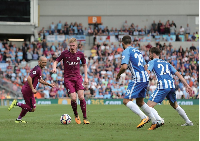 罗马诺：曼联要等谢什科伤情确定后再与齐尔克泽讨论未来