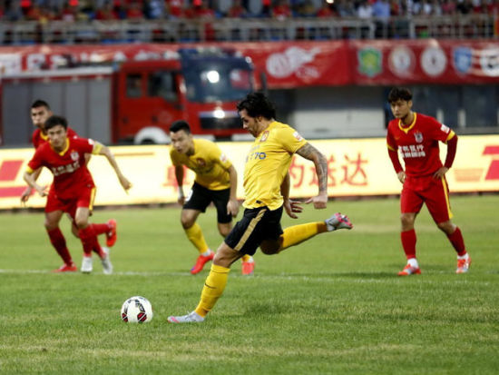 里尔、马赛和斯特拉斯堡对敦刻尔克的小将盖斯姆·亚辛感兴趣，德甲俱乐部被提及（敦刻尔克新星盖斯姆·亚辛获里尔、马赛与斯特拉斯堡青睐，德甲球队亦被提及）