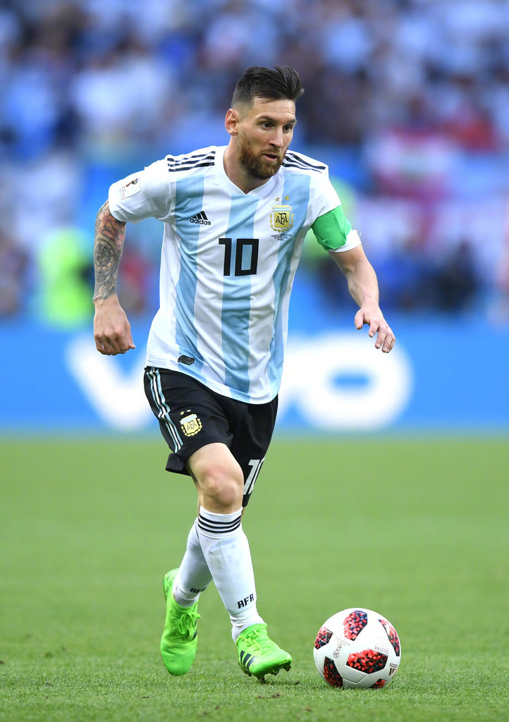 邮报评近5年曼联引援：姆伯莫居首、C罗第4，桑乔垫底