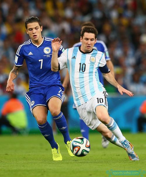 队记：莫兰特符合开拓者的快节奏打法，可用亨德森或夏普交易