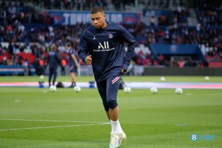 莱比锡中场海达拉300万欧加盟朗斯，签约至2029