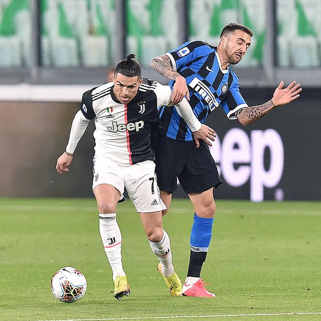 1-3被巴萨逆转，马竞连续13场西甲不败遭终结（巴萨3-1逆转马竞，13场西甲不败纪录告破）