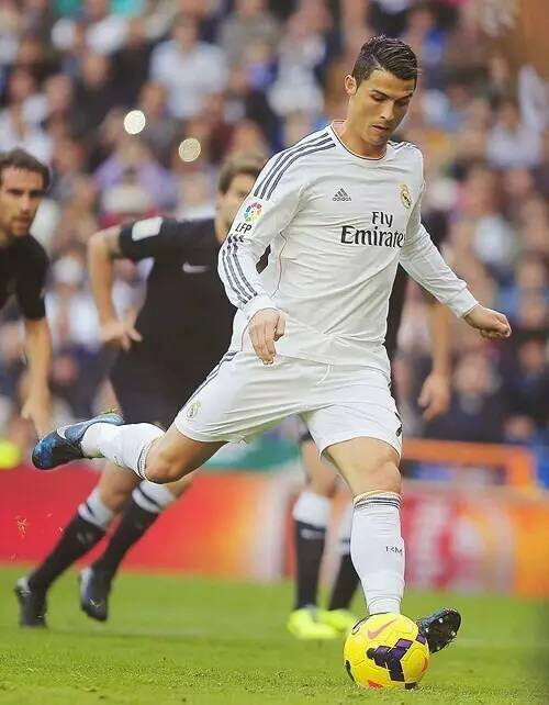 切尔西1-1阿森纳！凯塞多染红，查洛巴破门，梅里诺救主