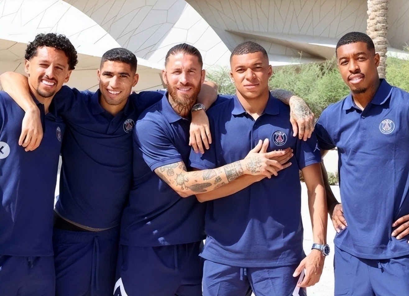 亚马尔父亲比赛中多次挑衅贝蒂斯球迷，最终被安保带走