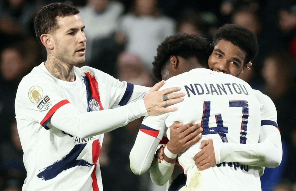 禁区爆射破门，39岁胡尔克达成生涯500球里程碑