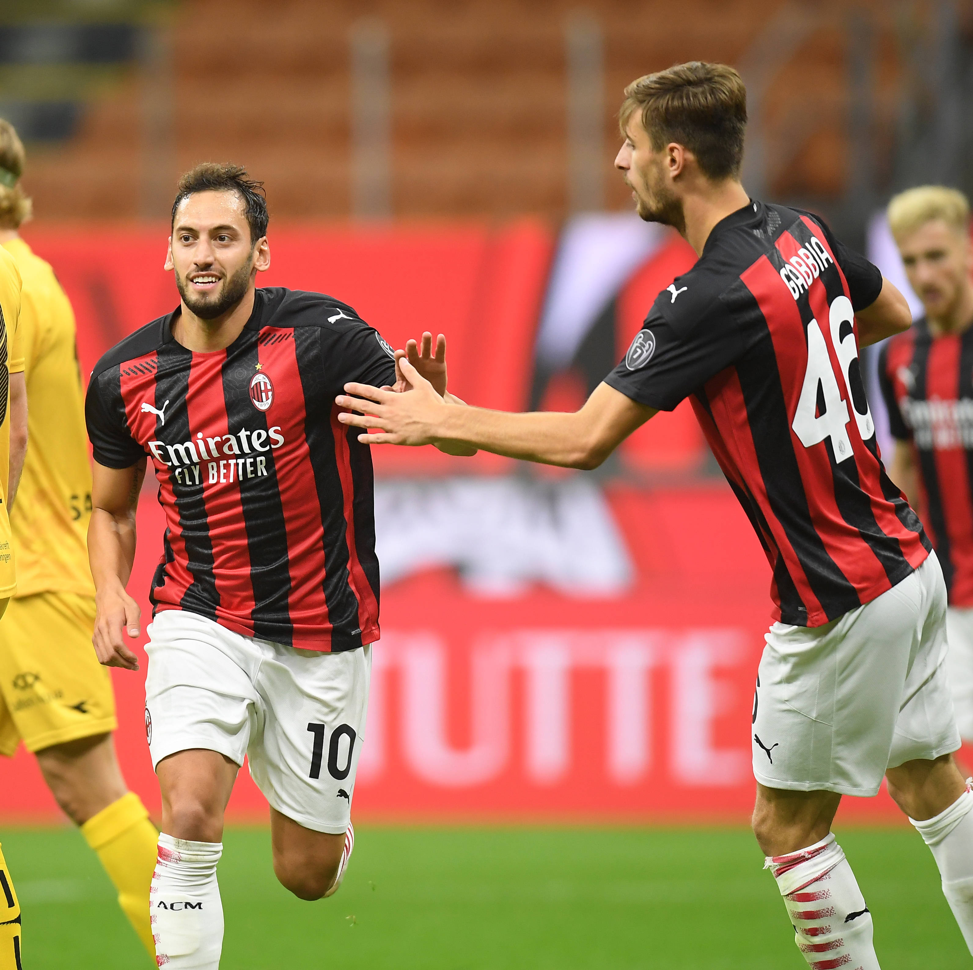 直接颁奖！雷速中超评选：法比奥大四喜，当选第30轮MVP